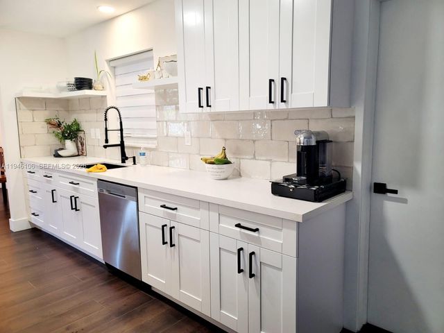 19930 SW 118th Pl, Miami, FL 33177