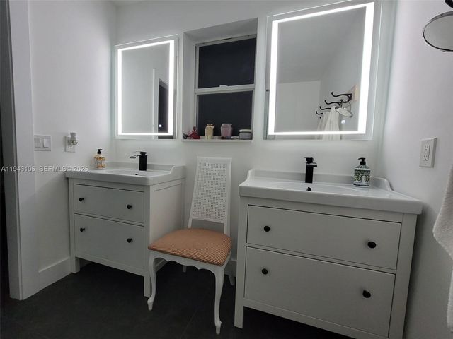 19930 SW 118th Pl, Miami, FL 33177