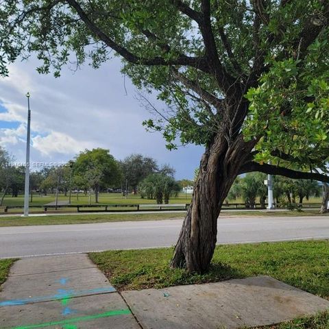 19930 SW 118th Pl, Miami, FL 33177