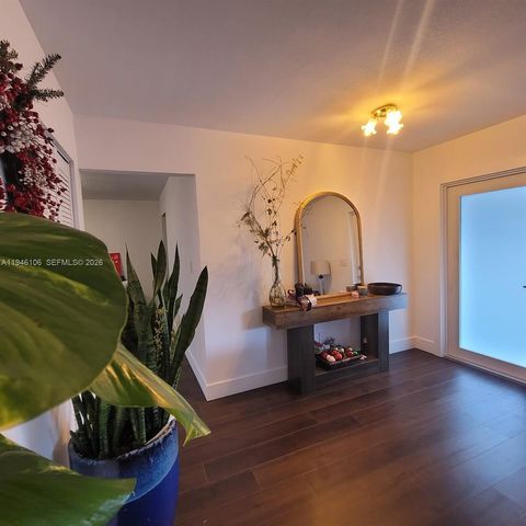 19930 SW 118th Pl, Miami, FL 33177