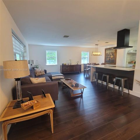 19930 SW 118th Pl, Miami, FL 33177