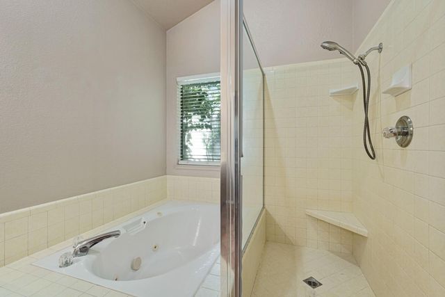 176 Rivergate Pl, Lodi, CA 95240