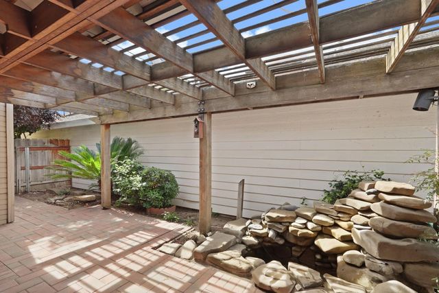 176 Rivergate Pl, Lodi, CA 95240