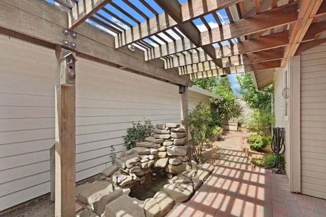 176 Rivergate Pl, Lodi, CA 95240