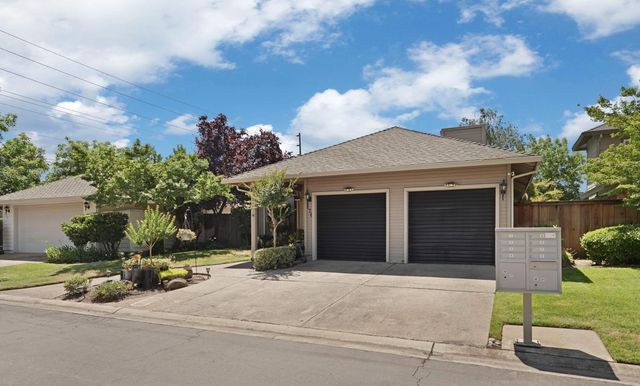 176 Rivergate Pl, Lodi, CA 95240