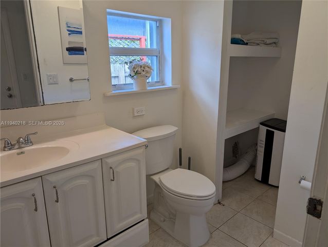 311 SW 2nd Ave 2, Dania Beach, FL 33004