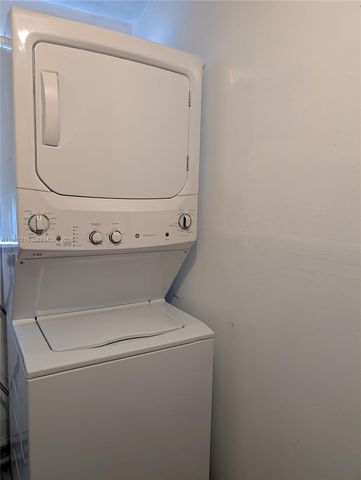 311 SW 2nd Ave 2, Dania Beach, FL 33004