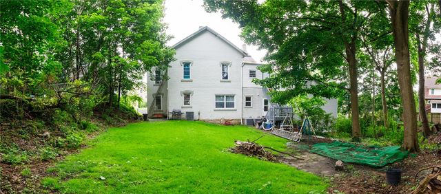 36-38 S Starr Ave, Avalon, PA 15202