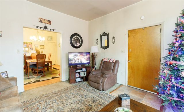 36-38 S Starr Ave, Avalon, PA 15202