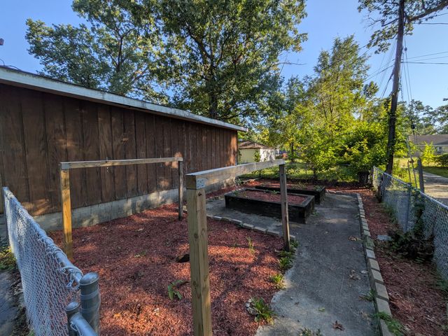 400 S Liberty Street, Hobart, IN 46342