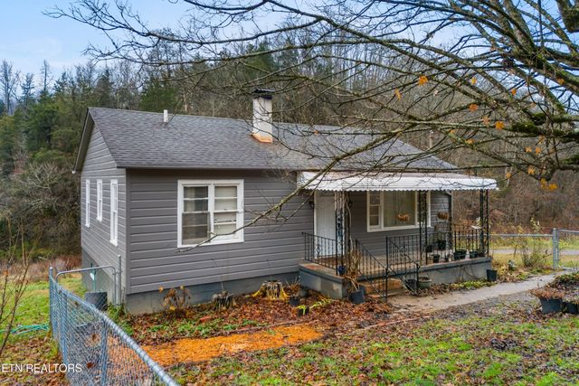 7593 Cracker Neck Rd, Washburn, TN 37888