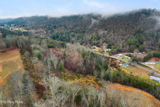 7593 Cracker Neck Rd, Washburn, TN 37888