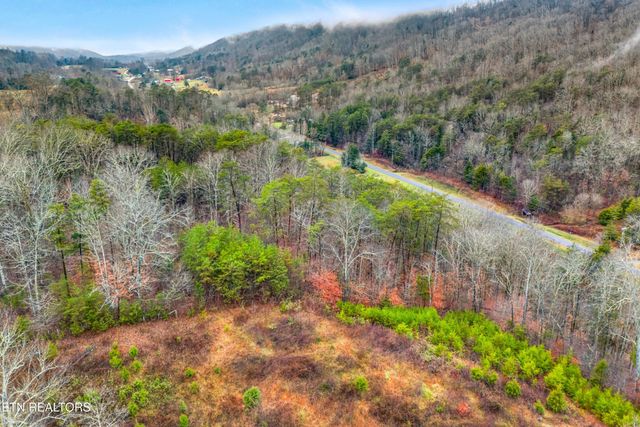 7593 Cracker Neck Rd, Washburn, TN 37888