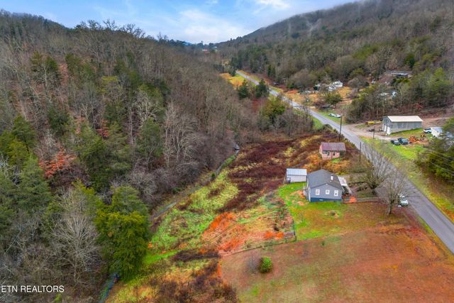 7593 Cracker Neck Rd, Washburn, TN 37888