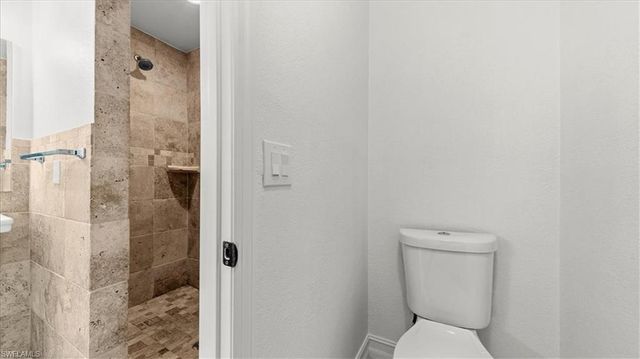 27 SW 19th CT, Cape Coral, FL 33991