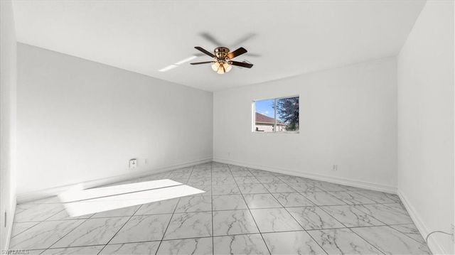 27 SW 19th CT, Cape Coral, FL 33991