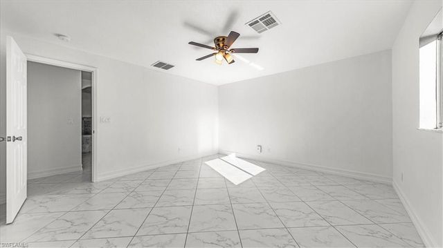 27 SW 19th CT, Cape Coral, FL 33991