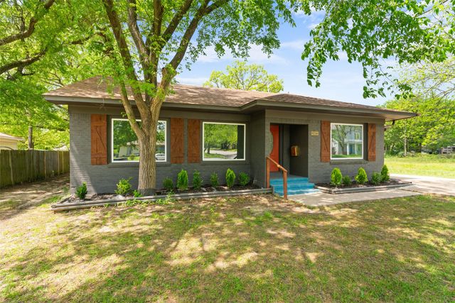 2405 Monroe Street, Commerce, TX 75428