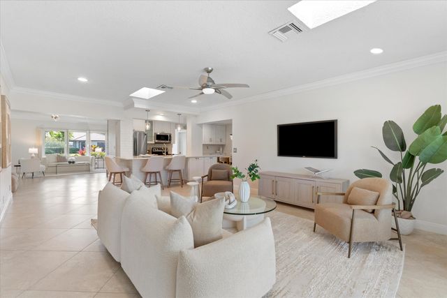 1041 SW 7th Street, Boca Raton, FL 33486