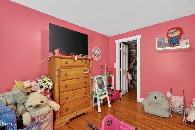 263 Big Springs Road, Elizabethton, TN 37643