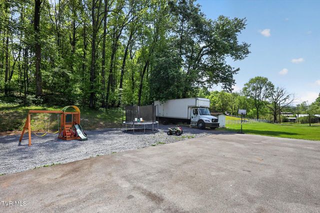 263 Big Springs Road, Elizabethton, TN 37643