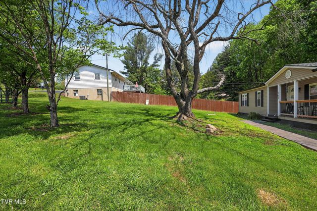 263 Big Springs Road, Elizabethton, TN 37643