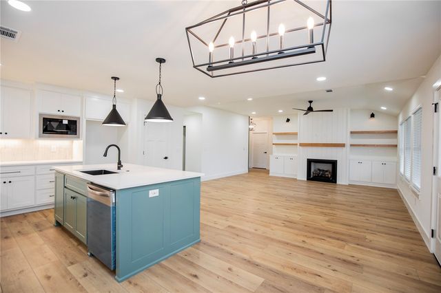 25 Kirkliston Lane, Bella Vista, AR 72715