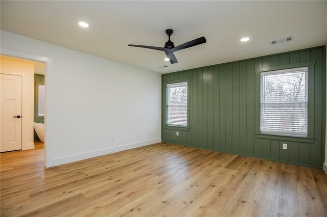 25 Kirkliston Lane, Bella Vista, AR 72715