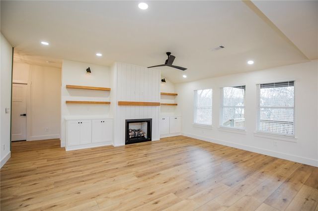 25 Kirkliston Lane, Bella Vista, AR 72715