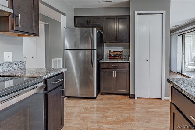 9 Southcreek Court D, Amherst, NY 14051