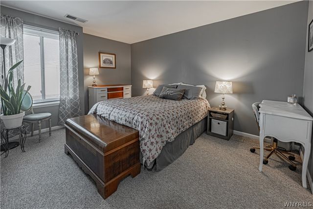 9 Southcreek Court D, Amherst, NY 14051