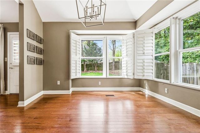 52 Travelers Way SW, Marietta, GA 30064