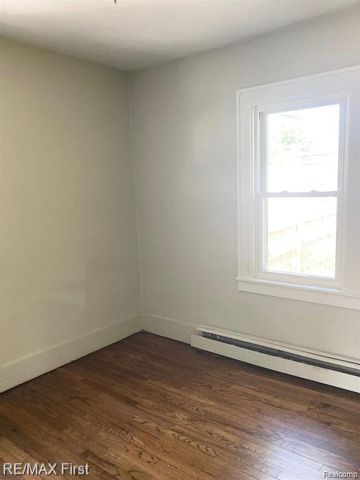23360 Carlisle Avenue, Hazel Park, MI 48030