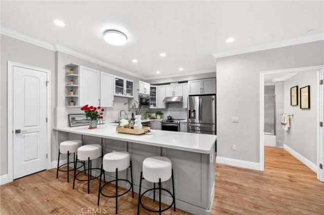 944 S Serrano Avenue 306, Los Angeles, CA 90006