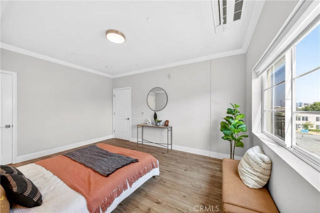 944 S Serrano Avenue 306, Los Angeles, CA 90006