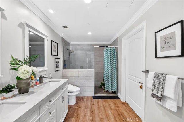 944 S Serrano Avenue 306, Los Angeles, CA 90006