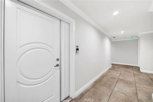 944 S Serrano Avenue 306, Los Angeles, CA 90006