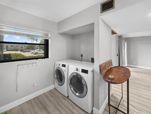 1291 SE Parkview Place, Stuart, FL 34994