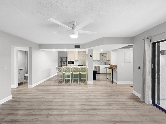 1291 SE Parkview Place, Stuart, FL 34994