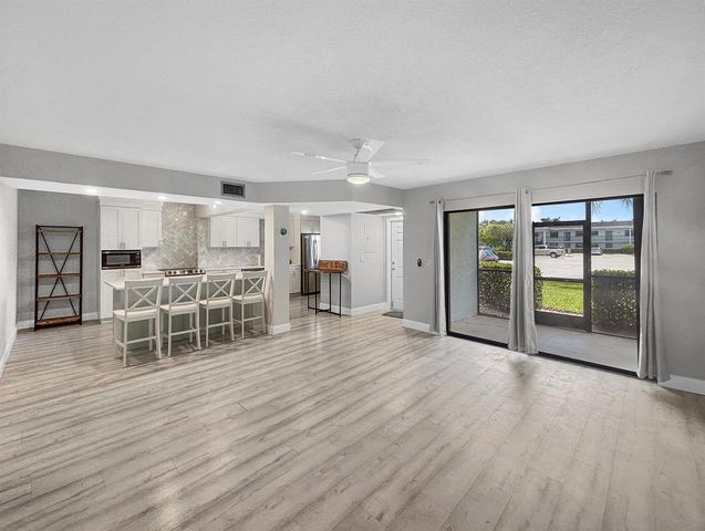 1291 SE Parkview Place, Stuart, FL 34994
