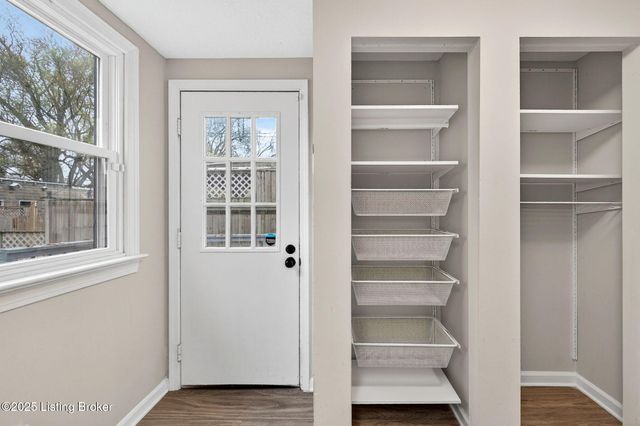 1111 E Burnett Ave, Louisville, KY 40217