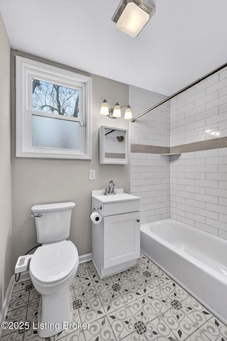 1111 E Burnett Ave, Louisville, KY 40217