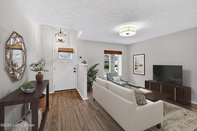 1111 E Burnett Ave, Louisville, KY 40217