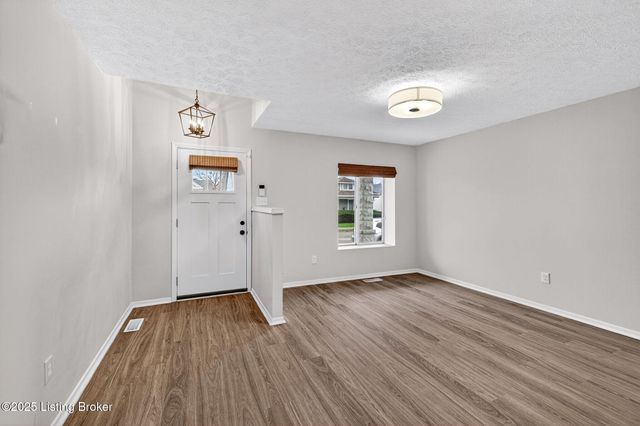 1111 E Burnett Ave, Louisville, KY 40217