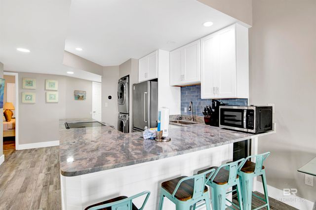 317 E Beach Boulevard 305-B, Gulf Shores, AL 36542