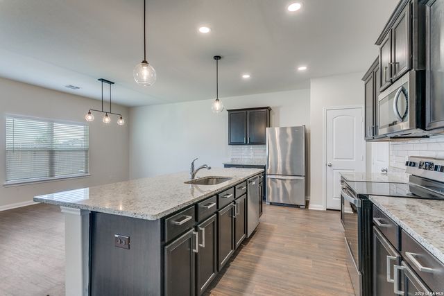 3862 Leighton Harbor, Von Ormy, TX 78073