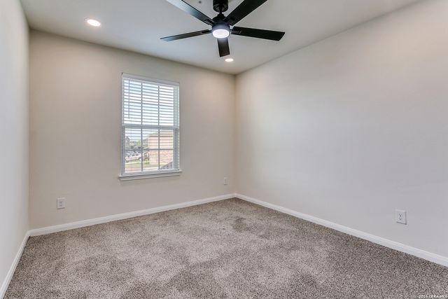 3862 Leighton Harbor, Von Ormy, TX 78073