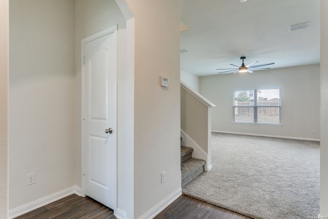 3862 Leighton Harbor, Von Ormy, TX 78073