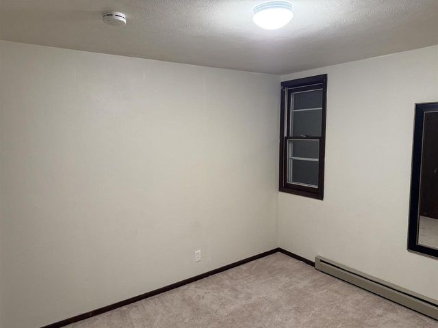 615 E Centerway, Janesville, WI 53545