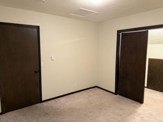 615 E Centerway, Janesville, WI 53545